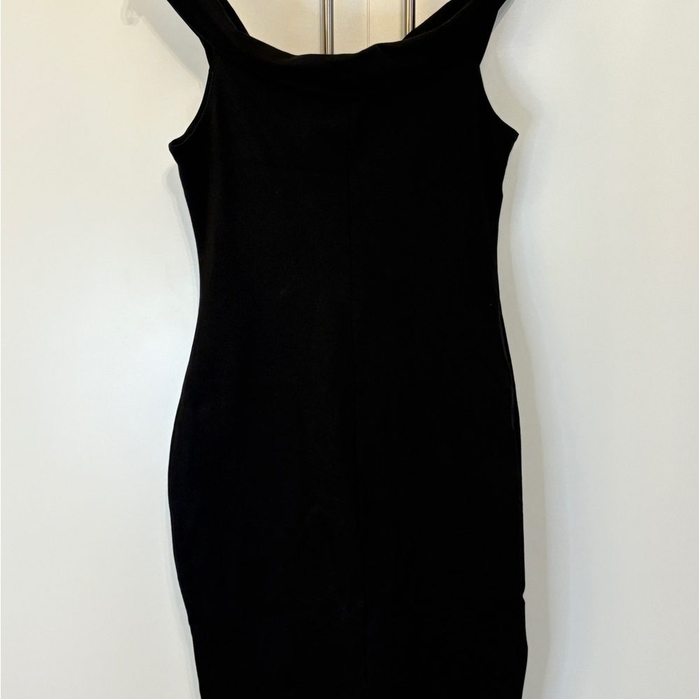 LAST CALL! A'gaci Black Off-the-Shoulder Sheath Dress - Picture 4 of 8